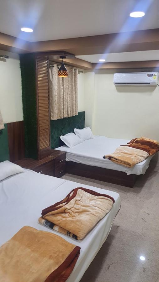 Green Leaf Hotel Удджайн Экстерьер фото