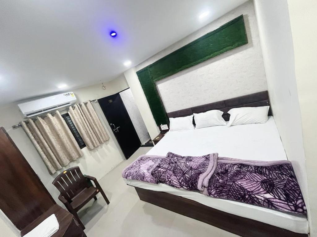 Green Leaf Hotel Удджайн Экстерьер фото
