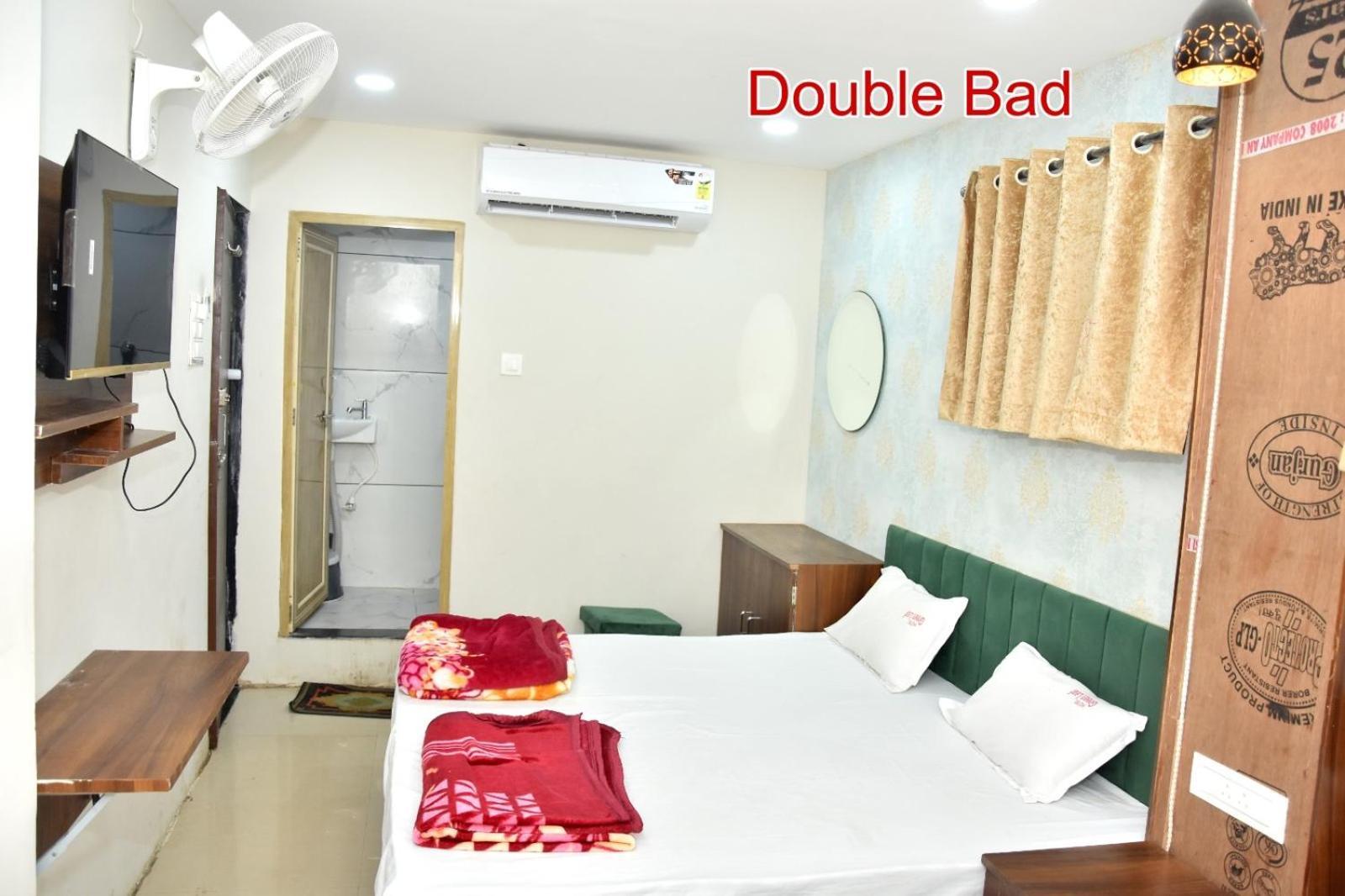 Green Leaf Hotel Удджайн Экстерьер фото