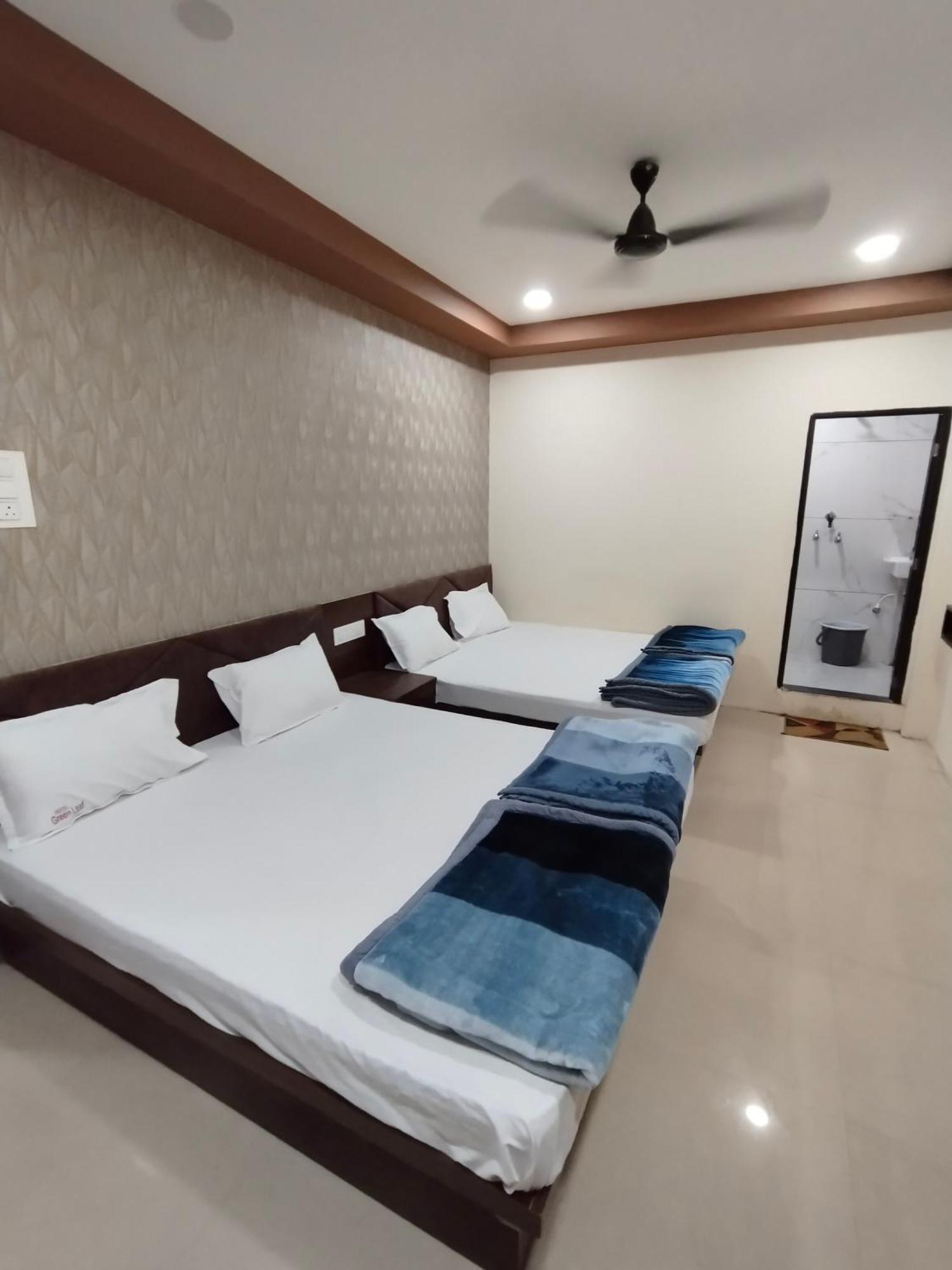 Green Leaf Hotel Удджайн Экстерьер фото